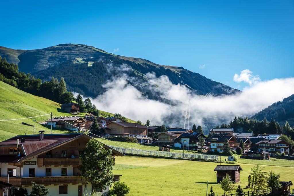 Hotel Central Gerlos Eksteriør bilde